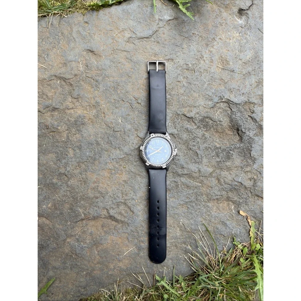 Vintage 90s Columbia Sportswear Field Watch Blue Dial 100M Gorpcore Quartz